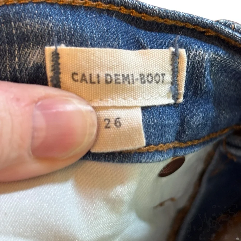 EUC Madewell Women’s High-rise Demi-Boot Distressed Crop Jeans – Sz 26